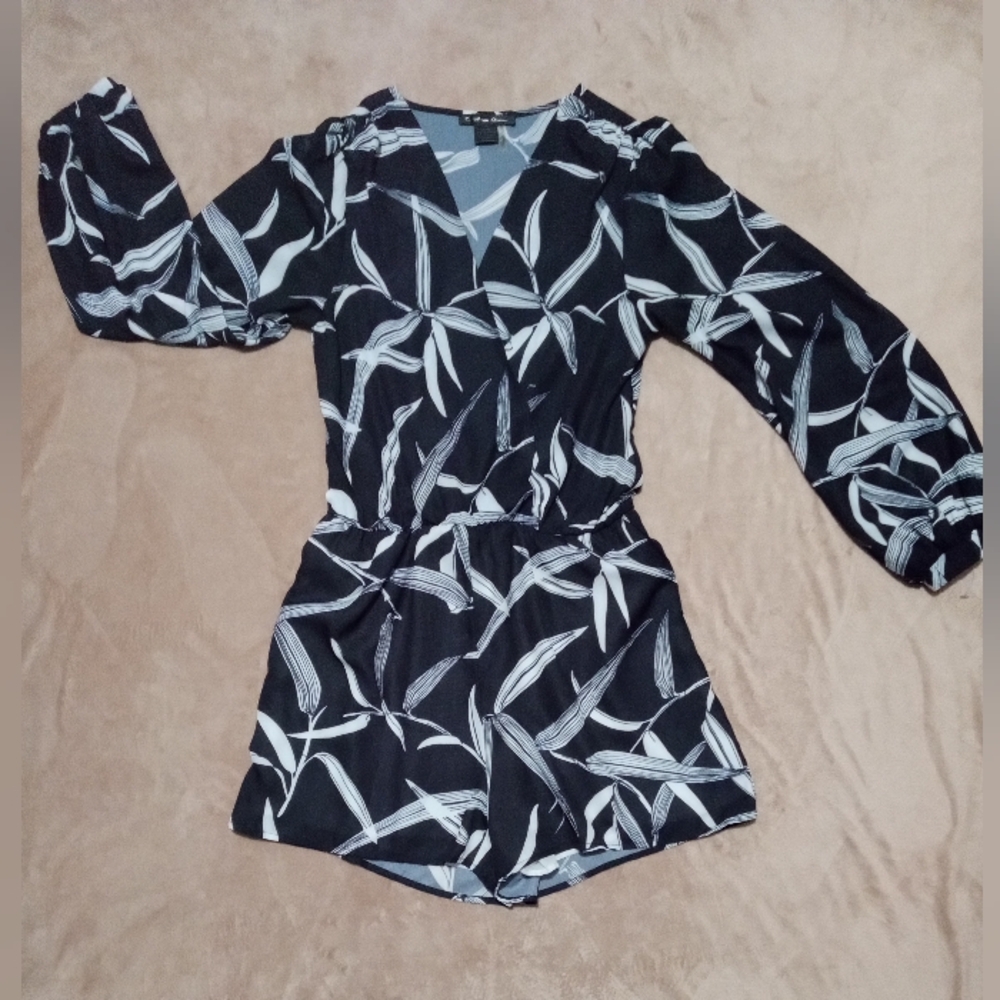 Small fits medium Caribbean Queen jumpsuit/shorts